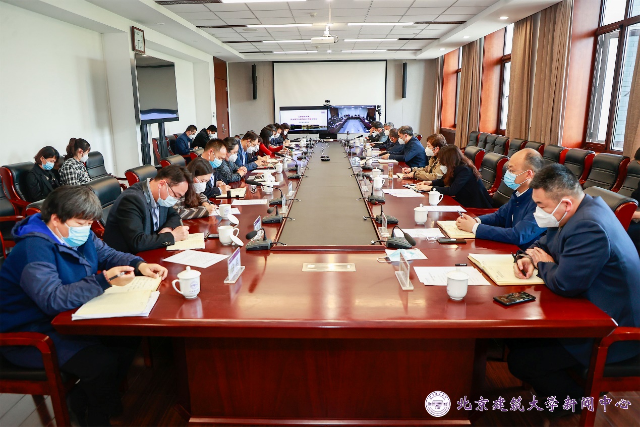 学校召开安全稳定与疫情防控专题工作会