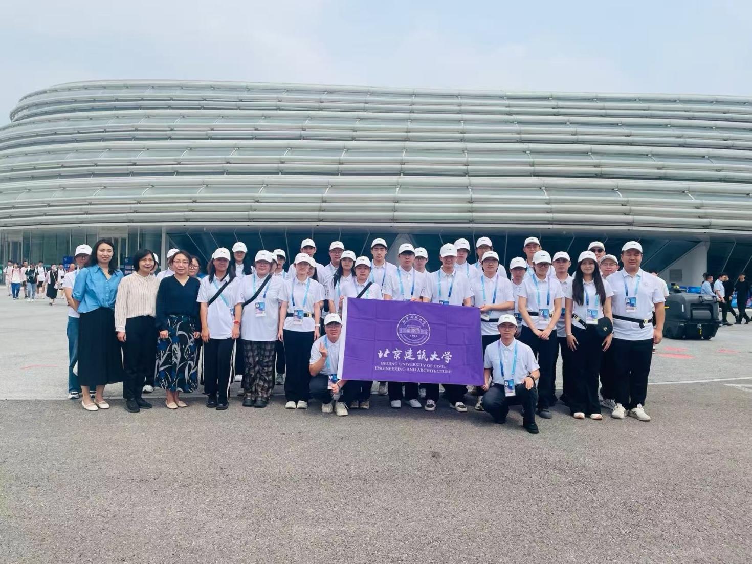 以“青春之名”闪耀2025年世界人形机器人运动会